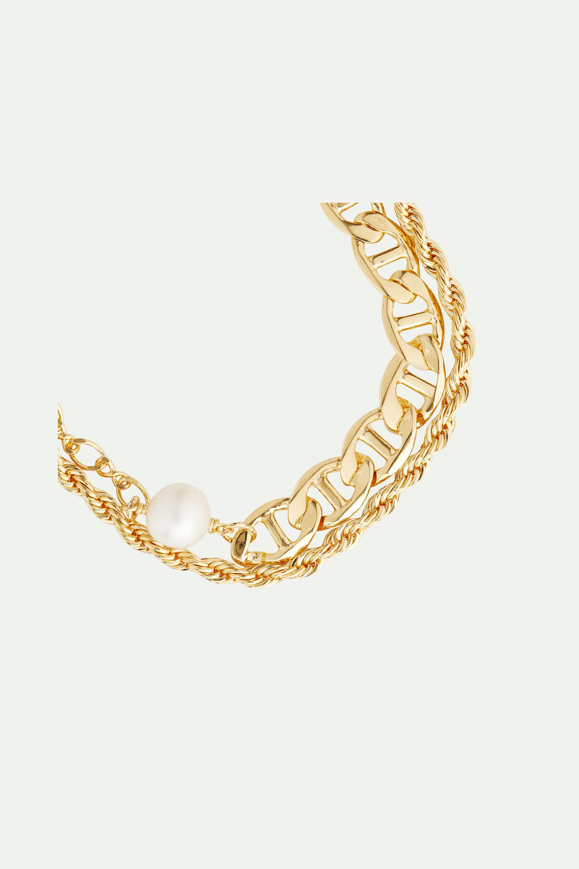 White pearl, twisted chain and mariner link chain bracelet