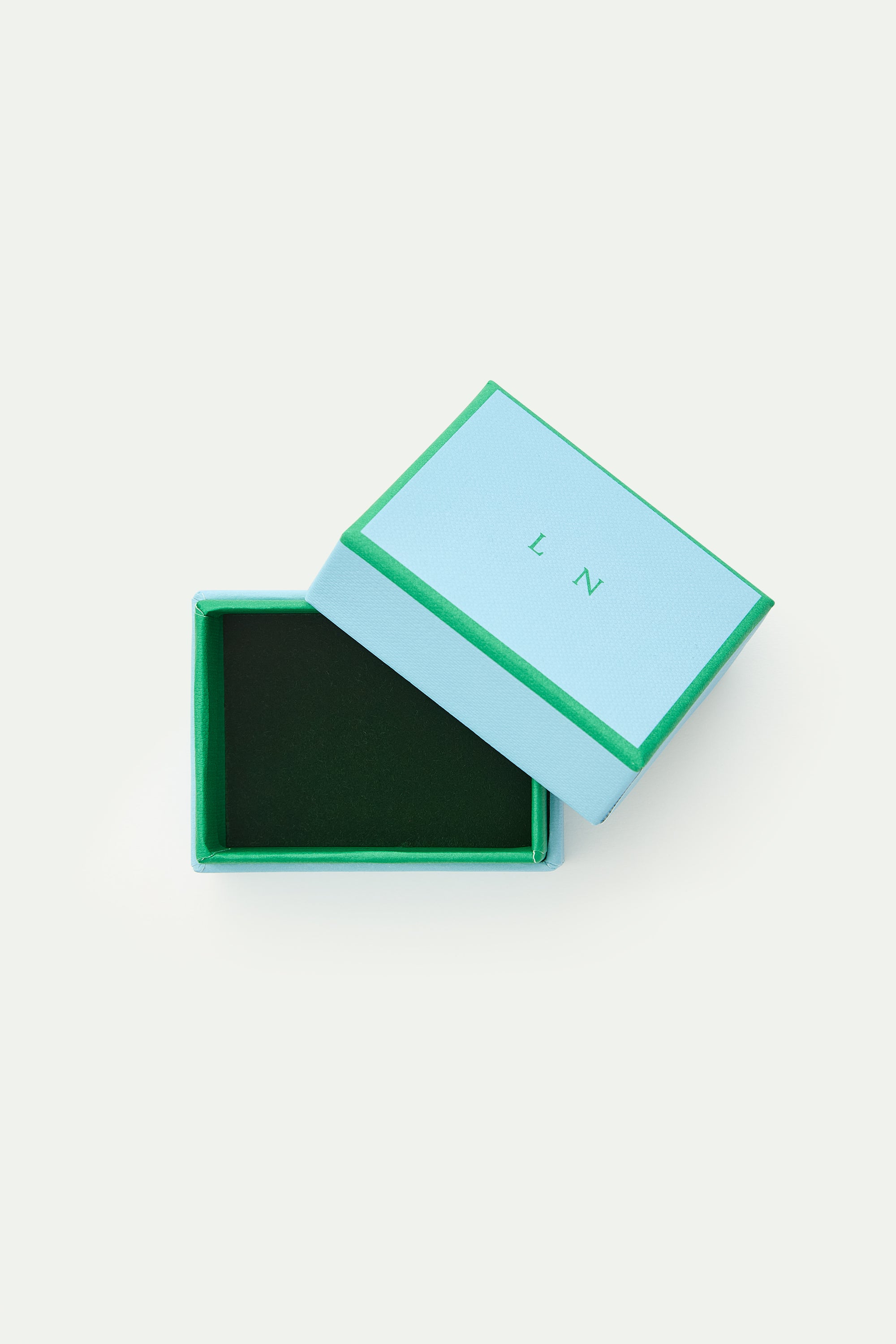 LES NÉRÉIDES GIFT PACKAGING