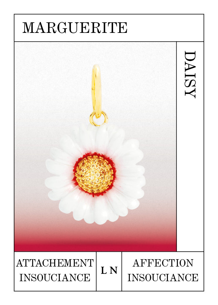 White daisy flower pendant