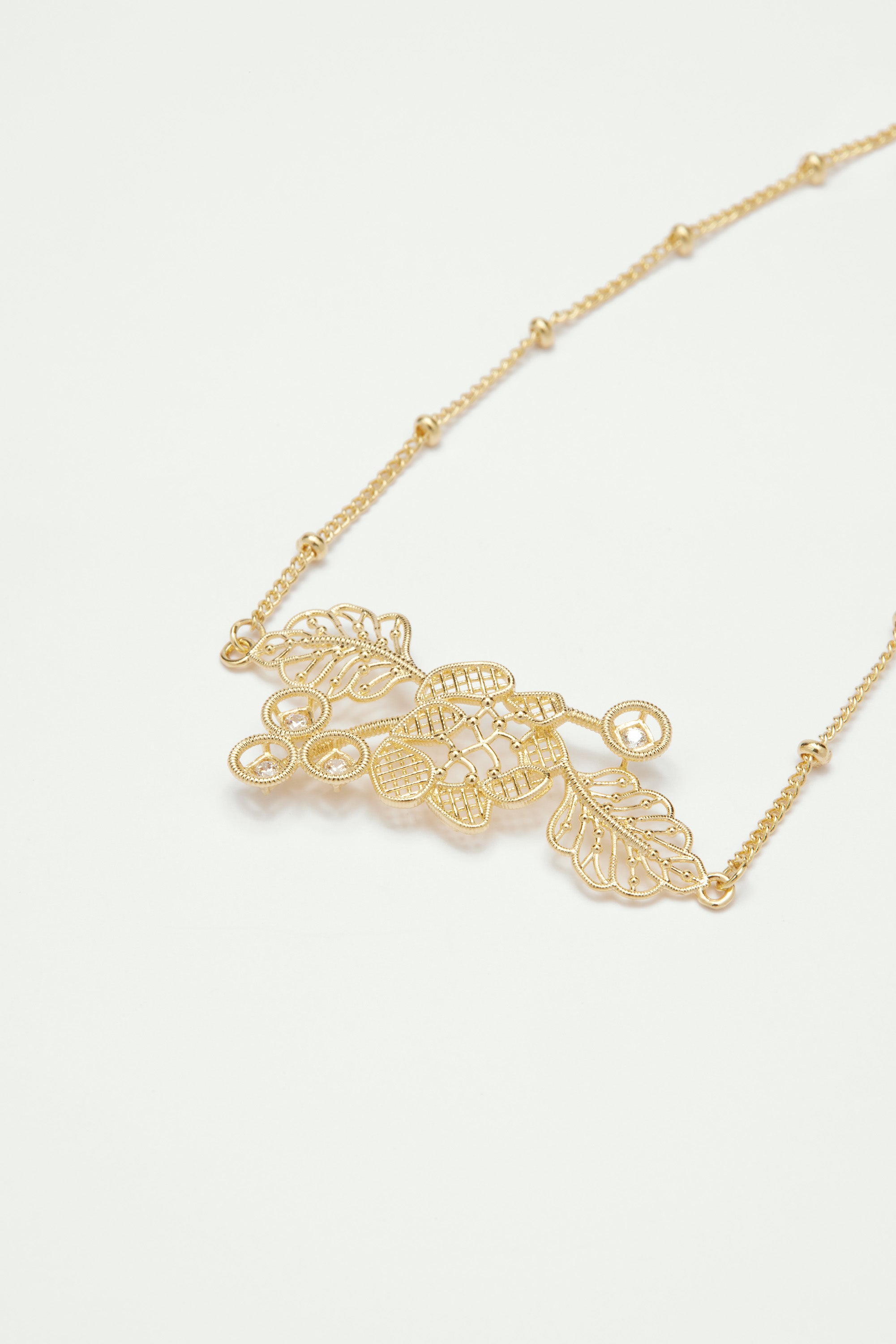 Gold thread fine bracelet