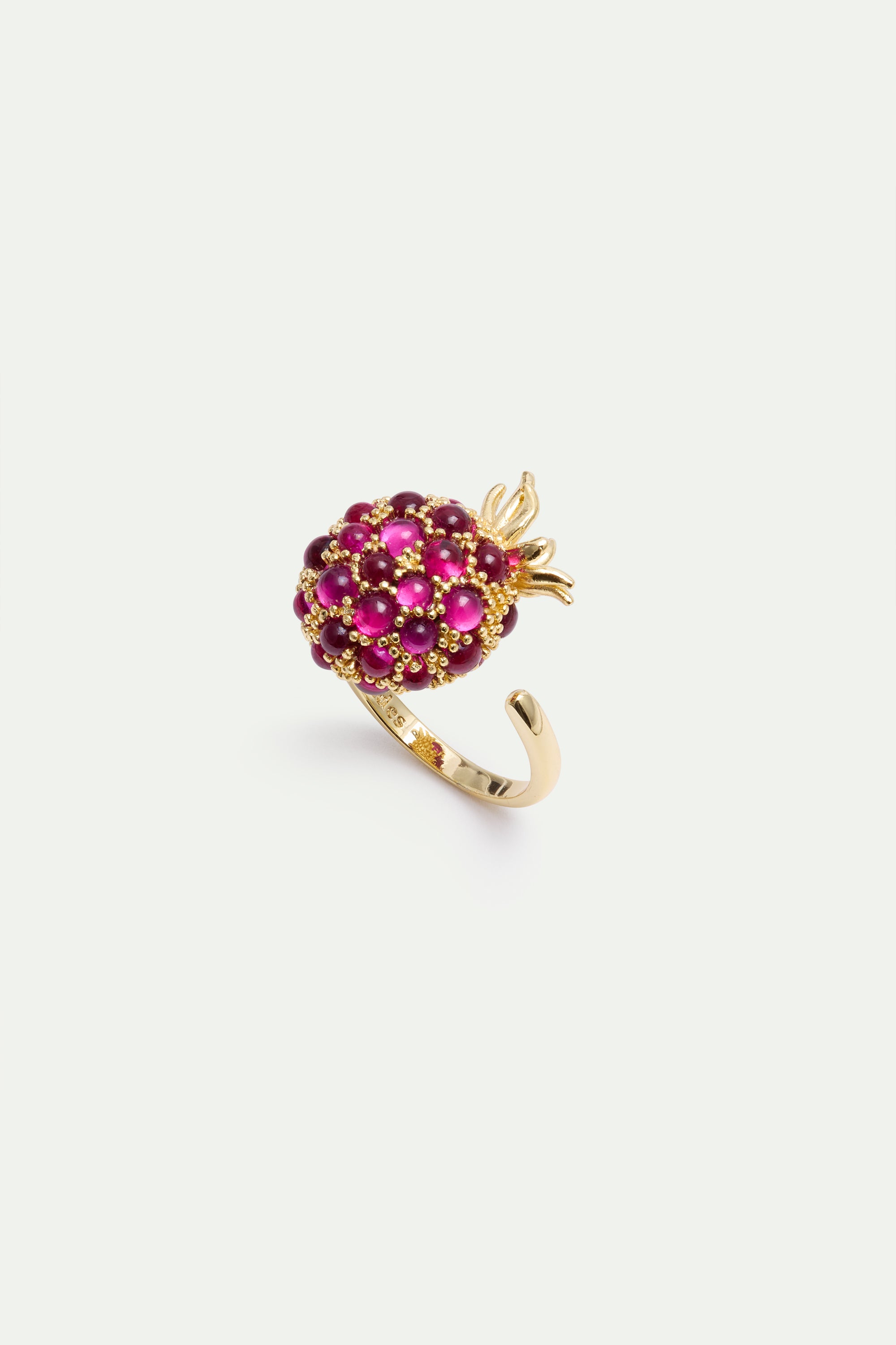 Adjustable ring with raspberry and golden beads