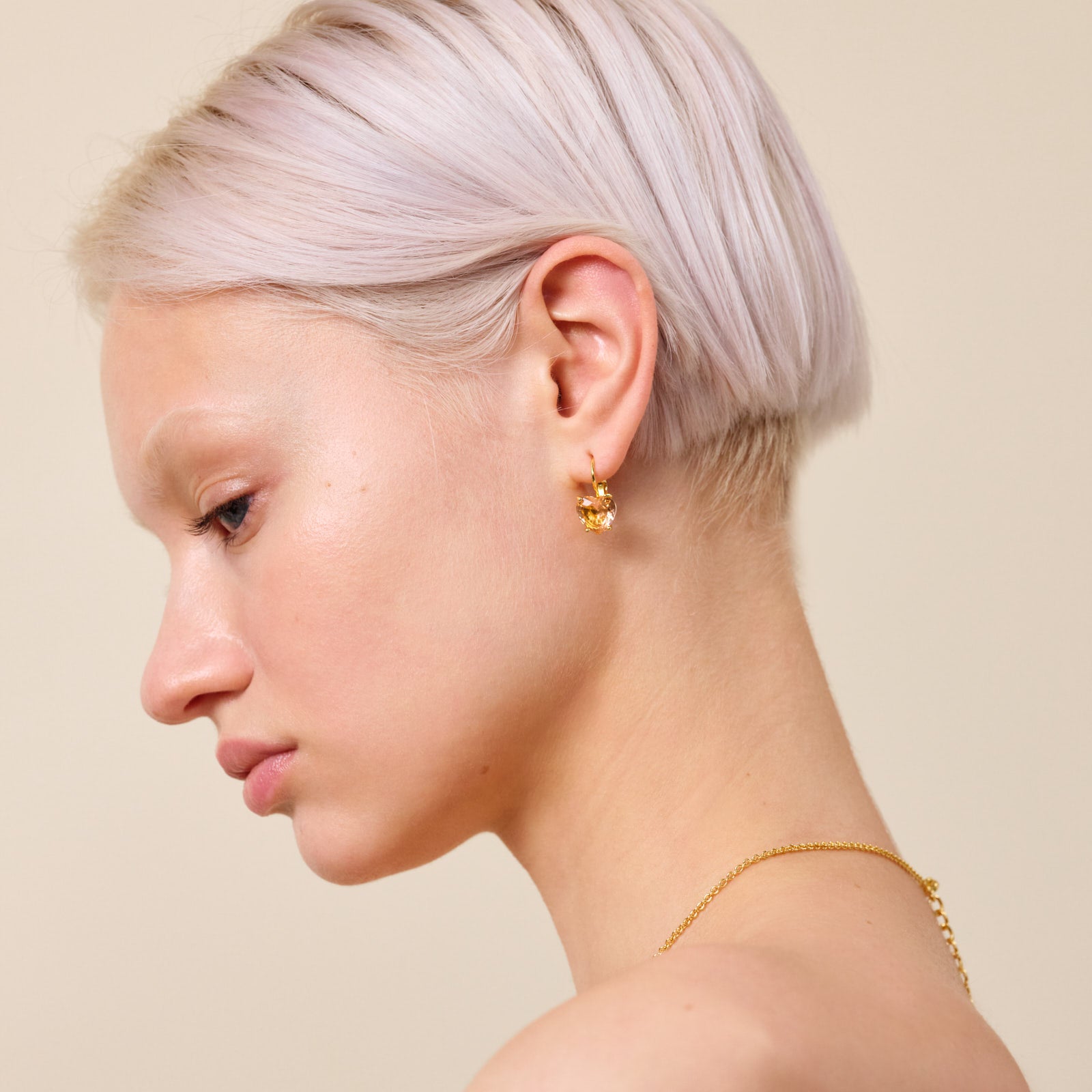 Apricot pink diamantine heart post earrings