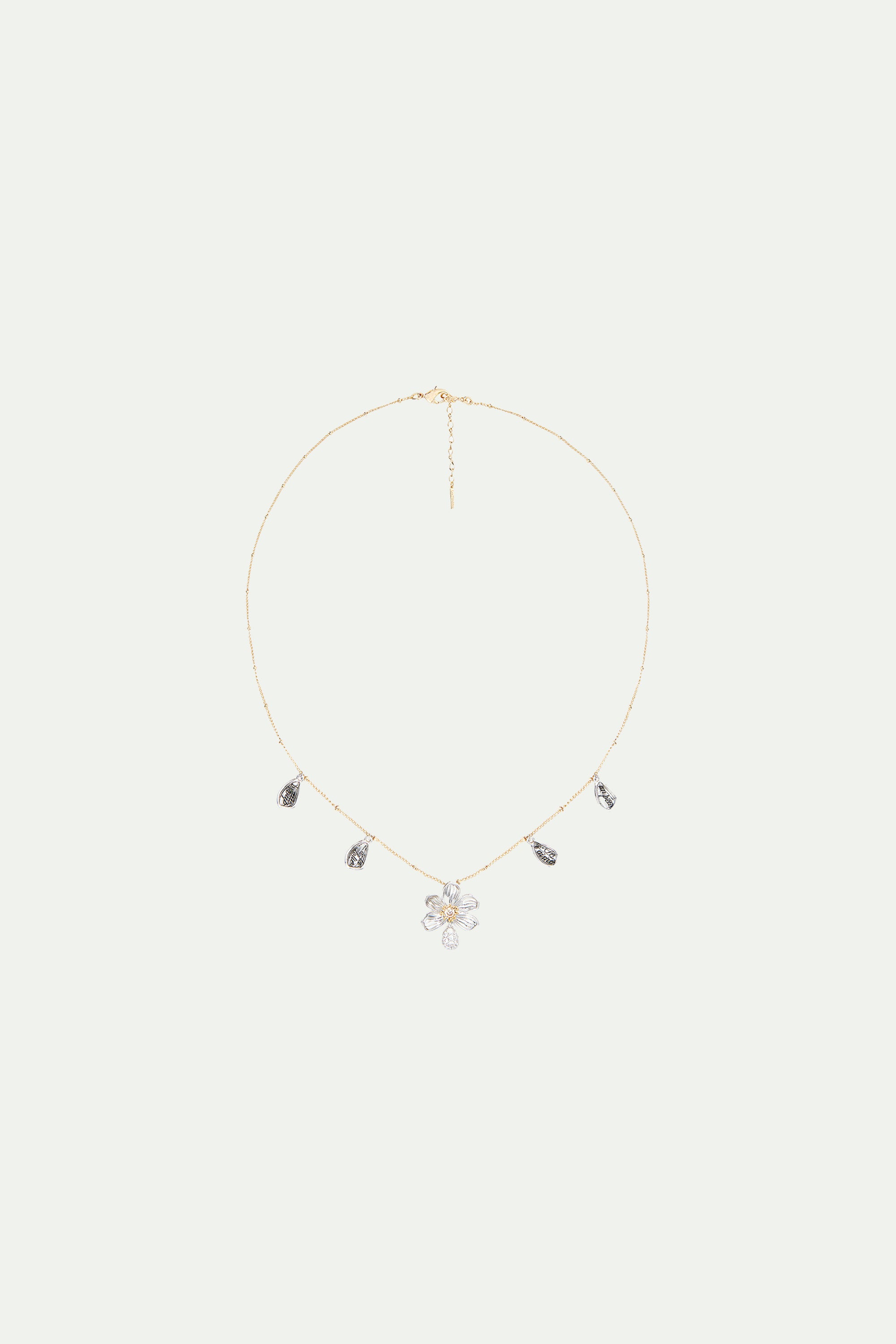 Daisy and engraved petal pendant necklace