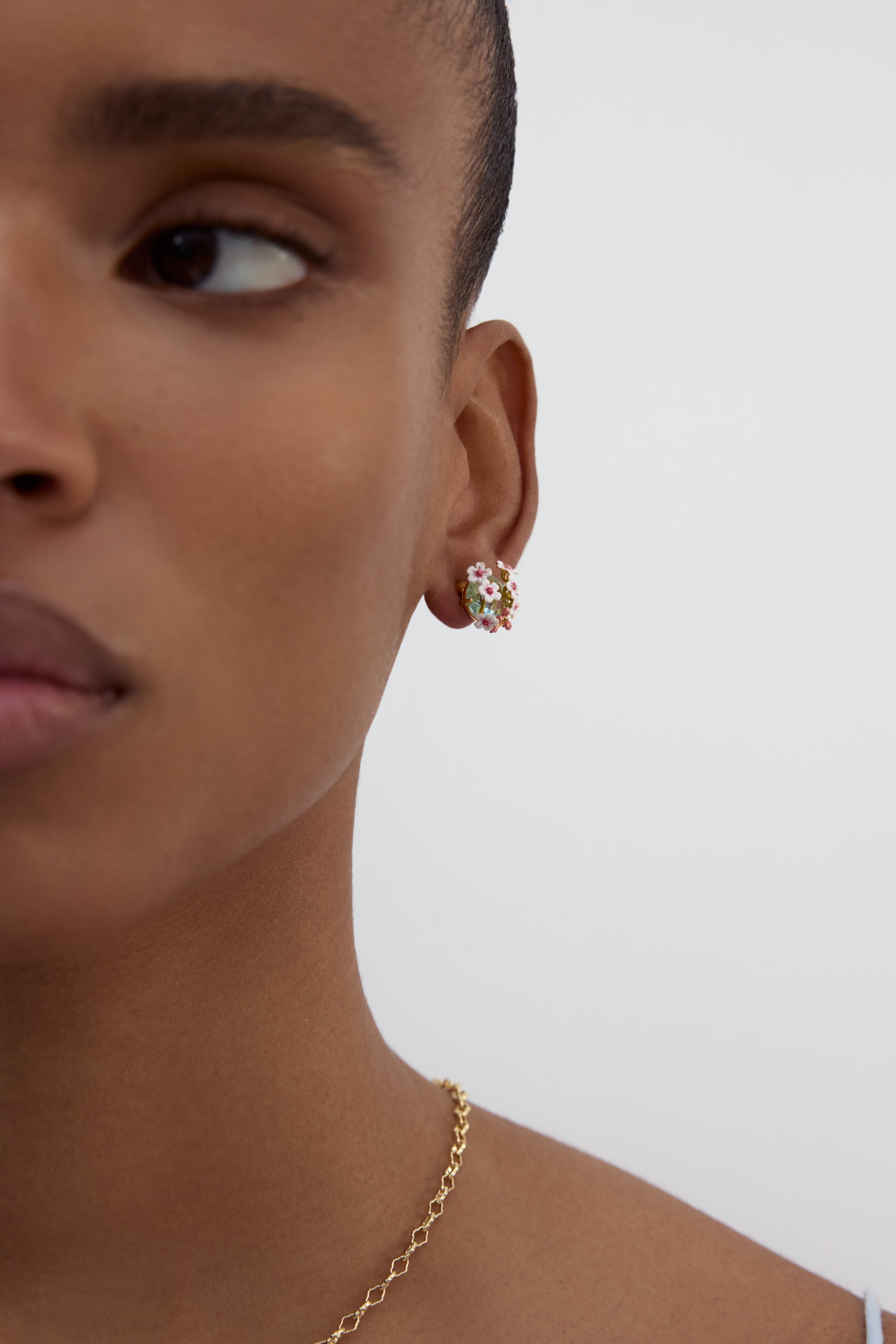 Clip Earrings DELICATE FLORAISON