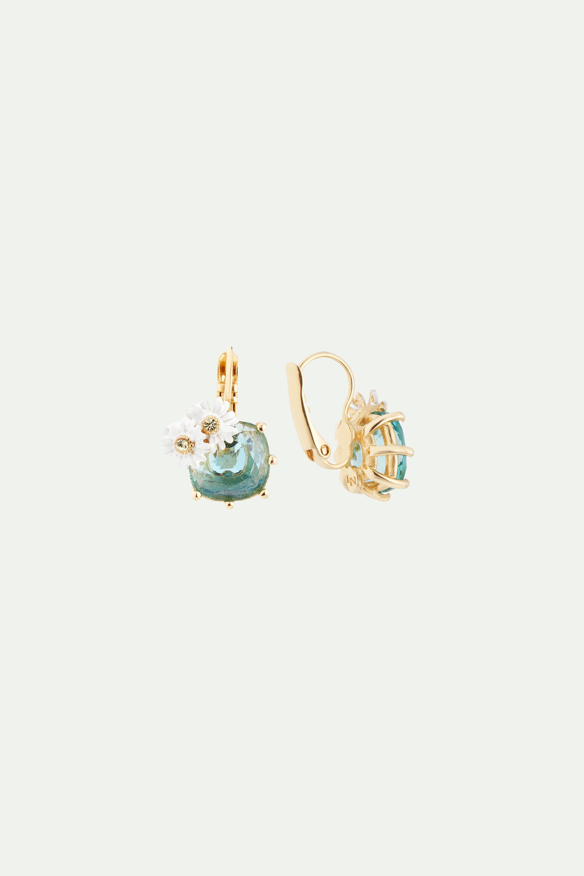 Parterre de marguerites sleeper earrings