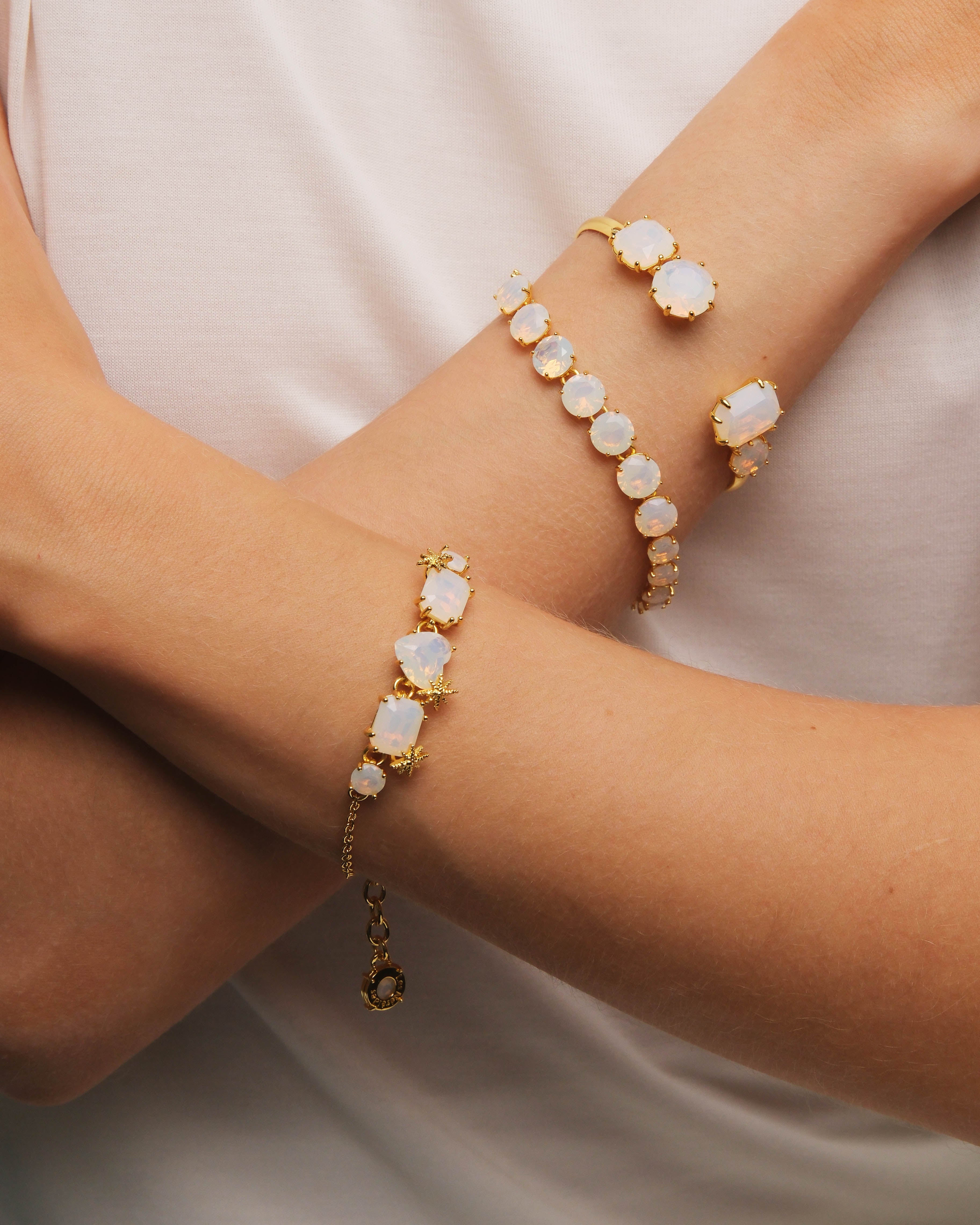 Opalescent white Diamantine and fine stars five-stone bracelet