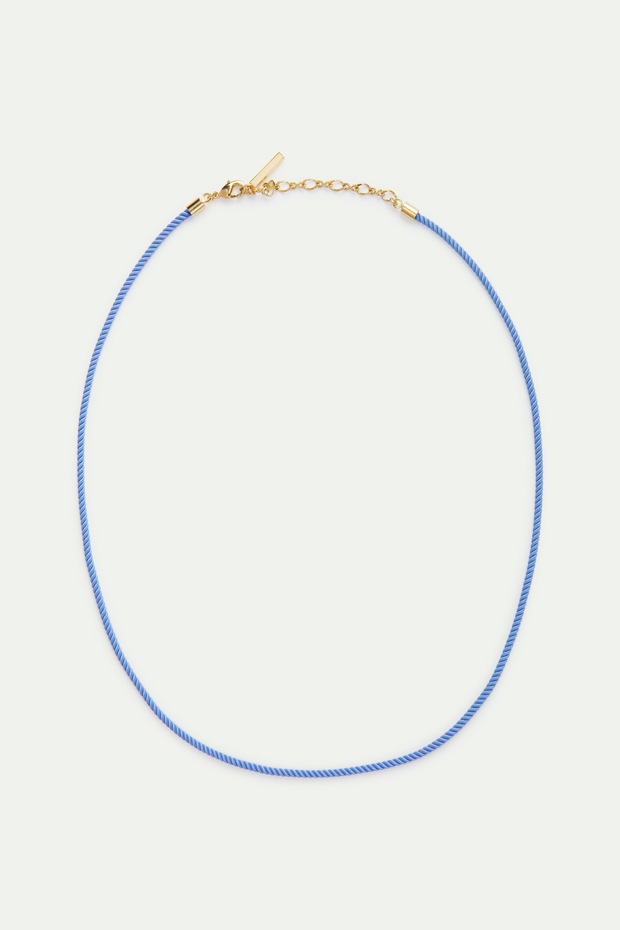 Blue string necklace