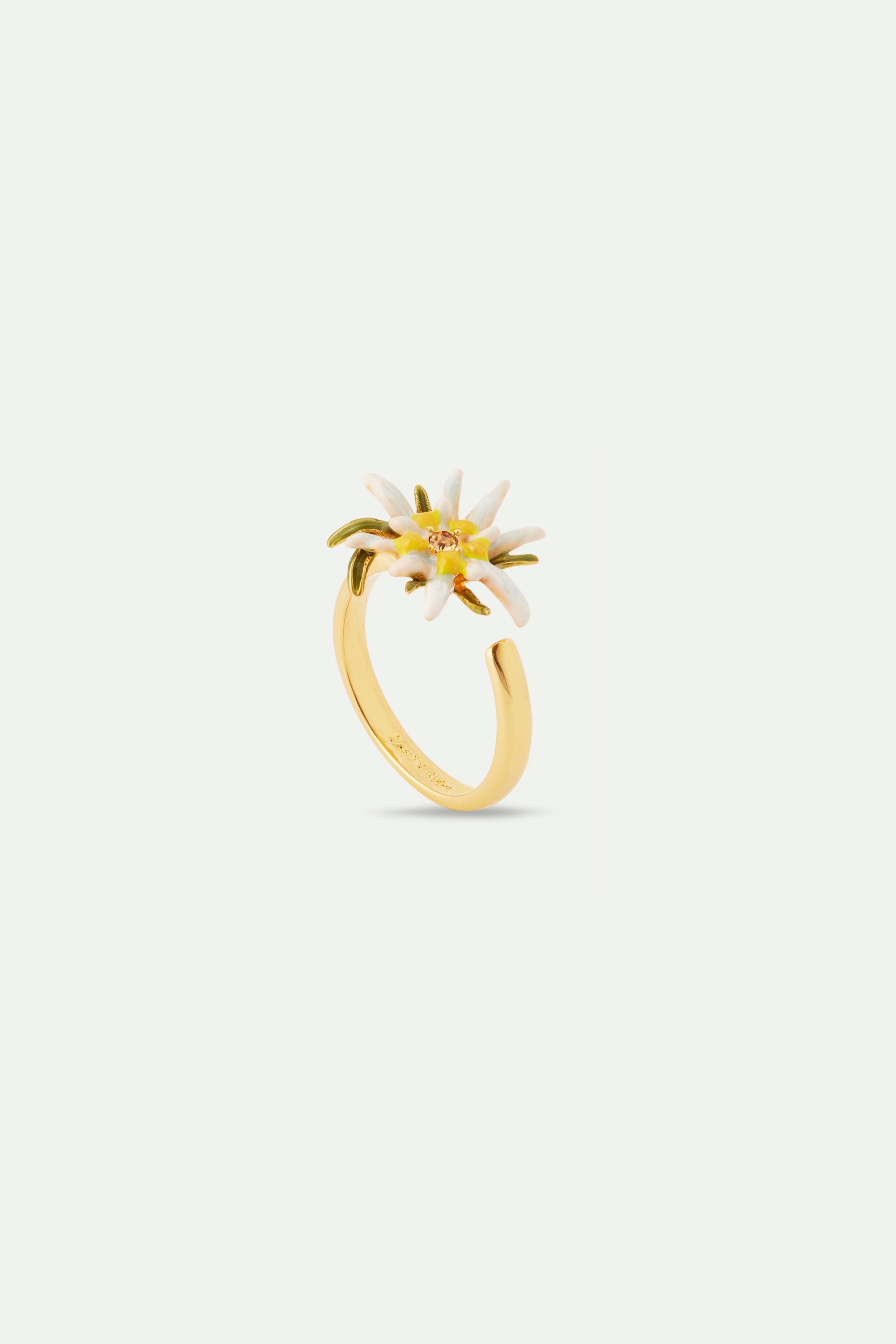 Edelweiss flower adjustable ring