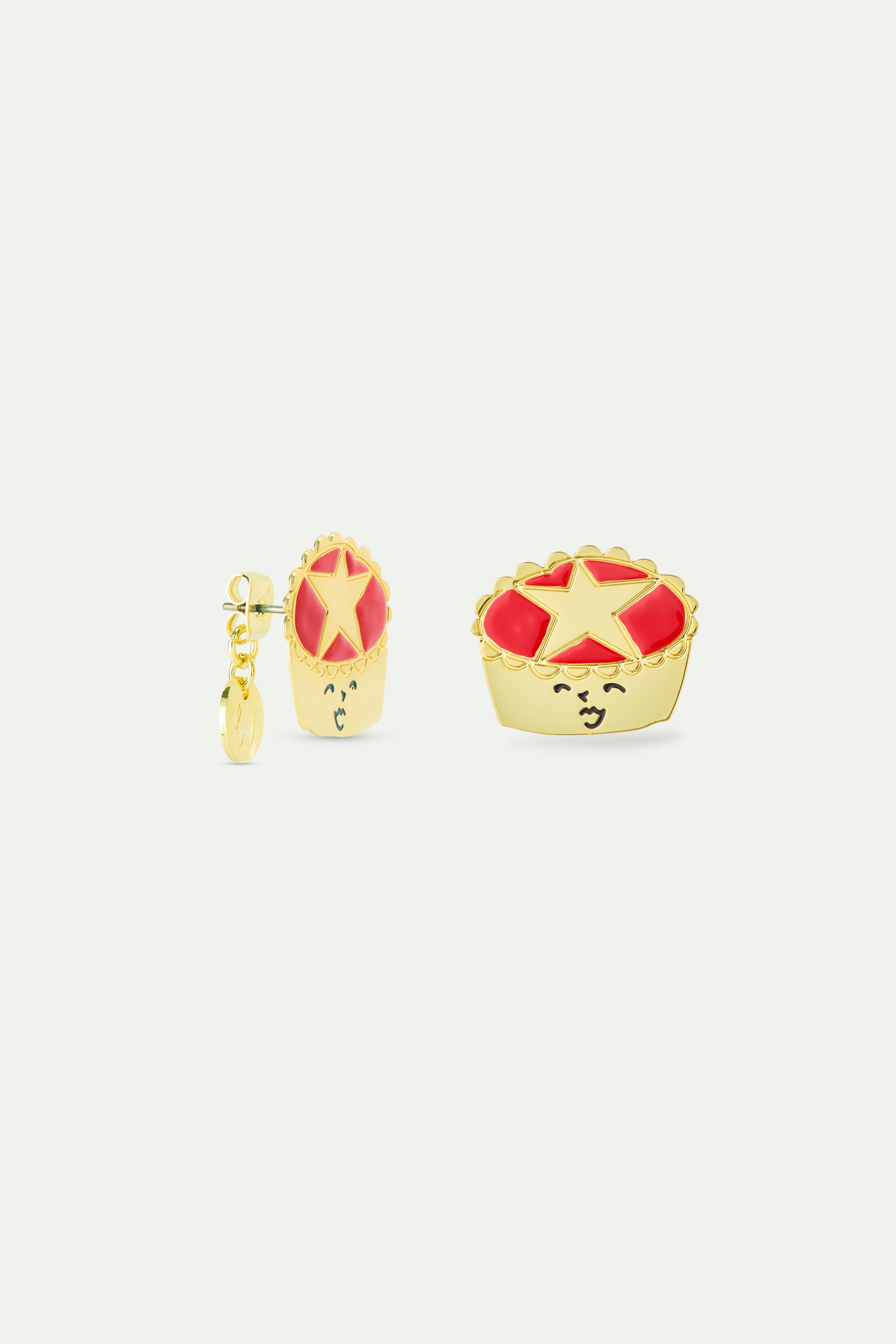 Mince pie with gold star earrings
