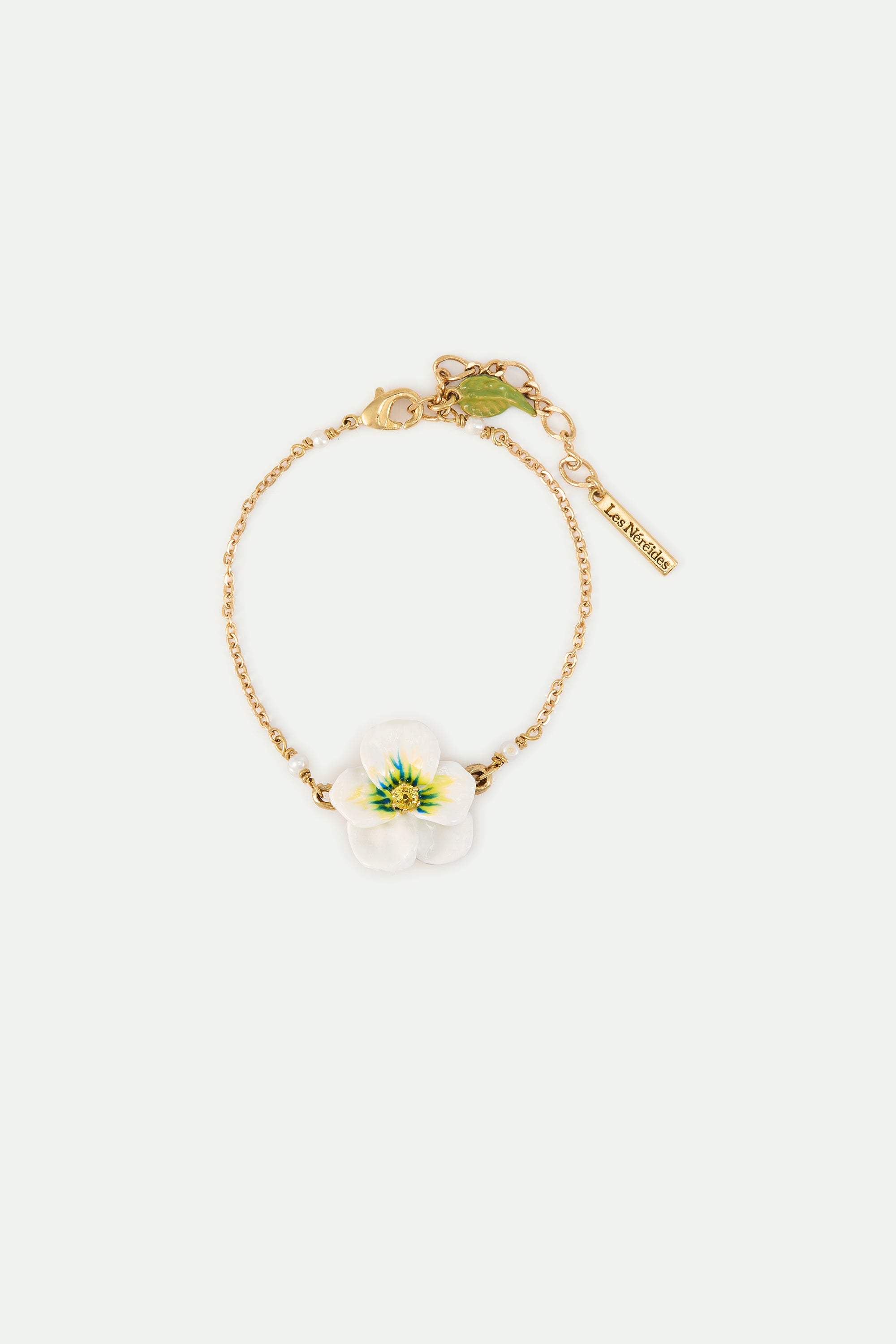 White pansy and cut crystal bracelet