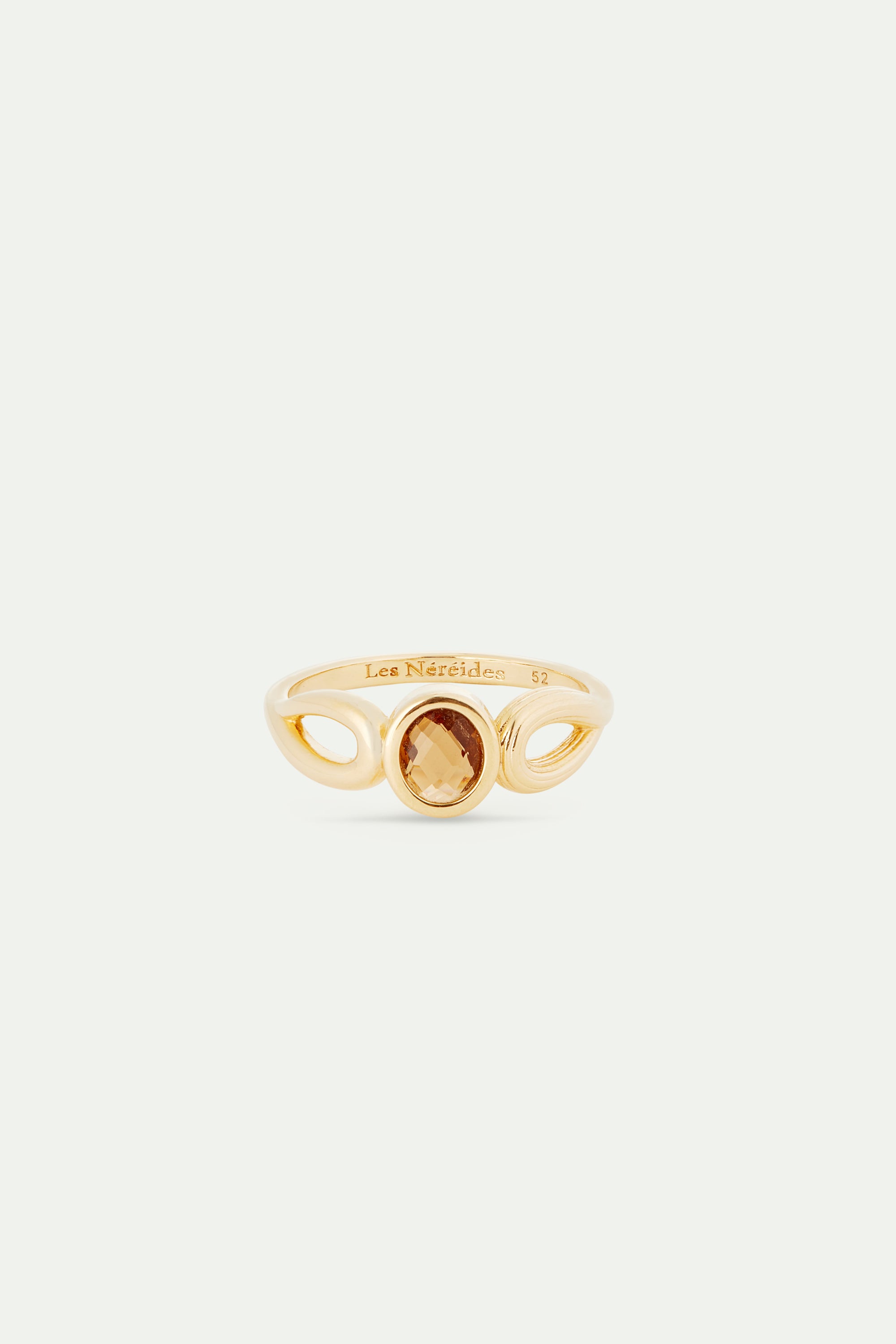 Thin gold ring, striated texture and faceted glass