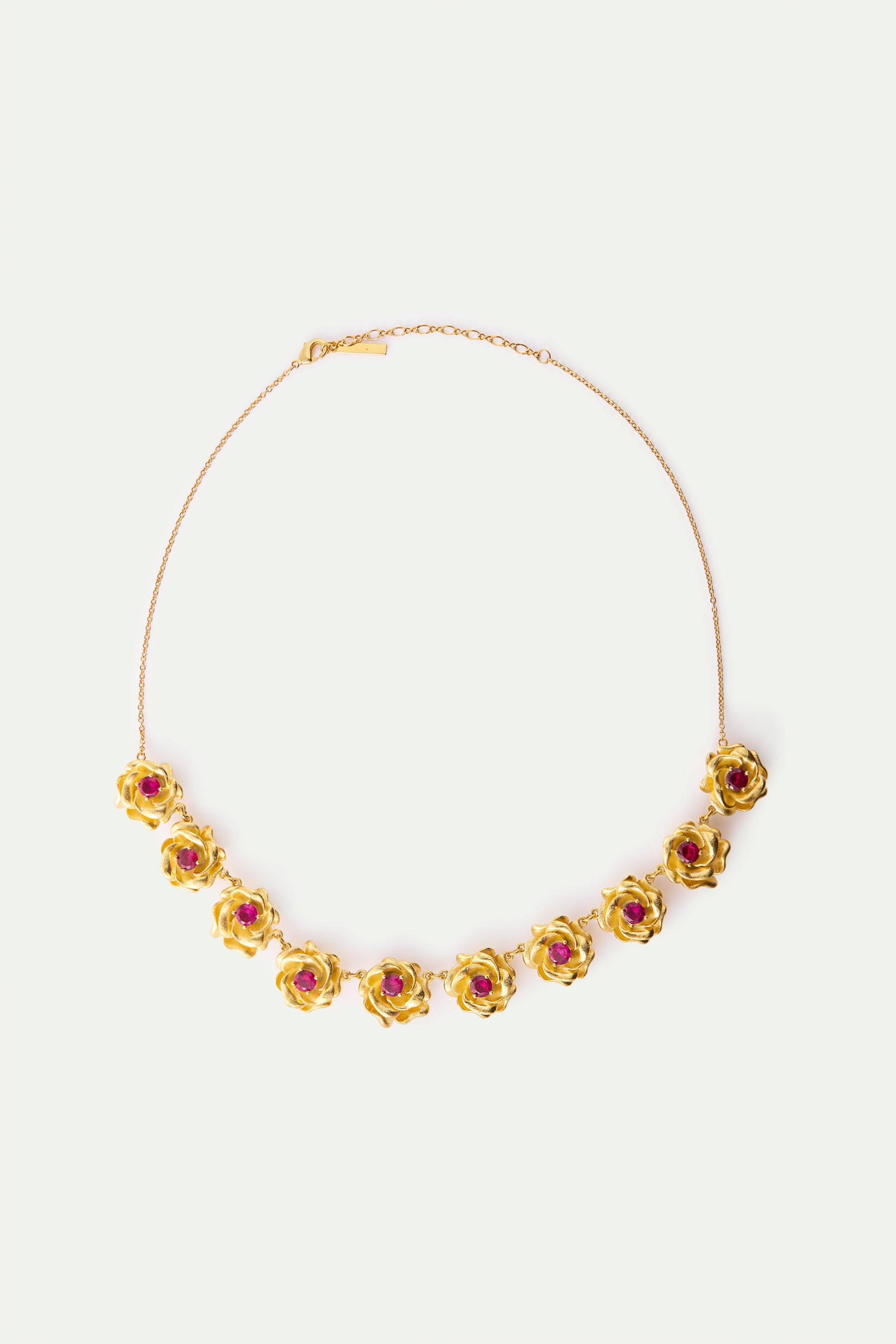 Necklace with gold Mona Lisa roses and pink stones