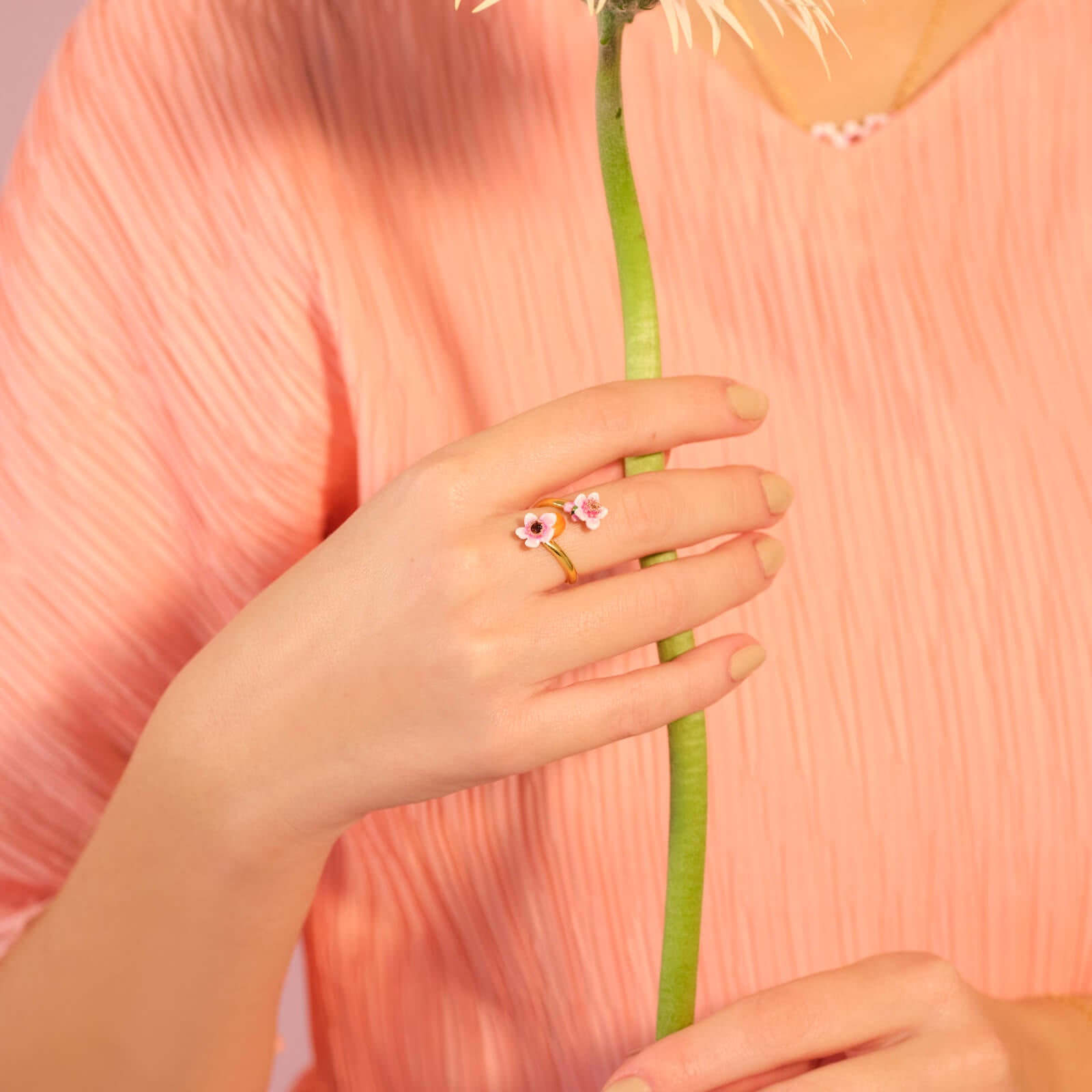 Apricot and flowers adjustable ring