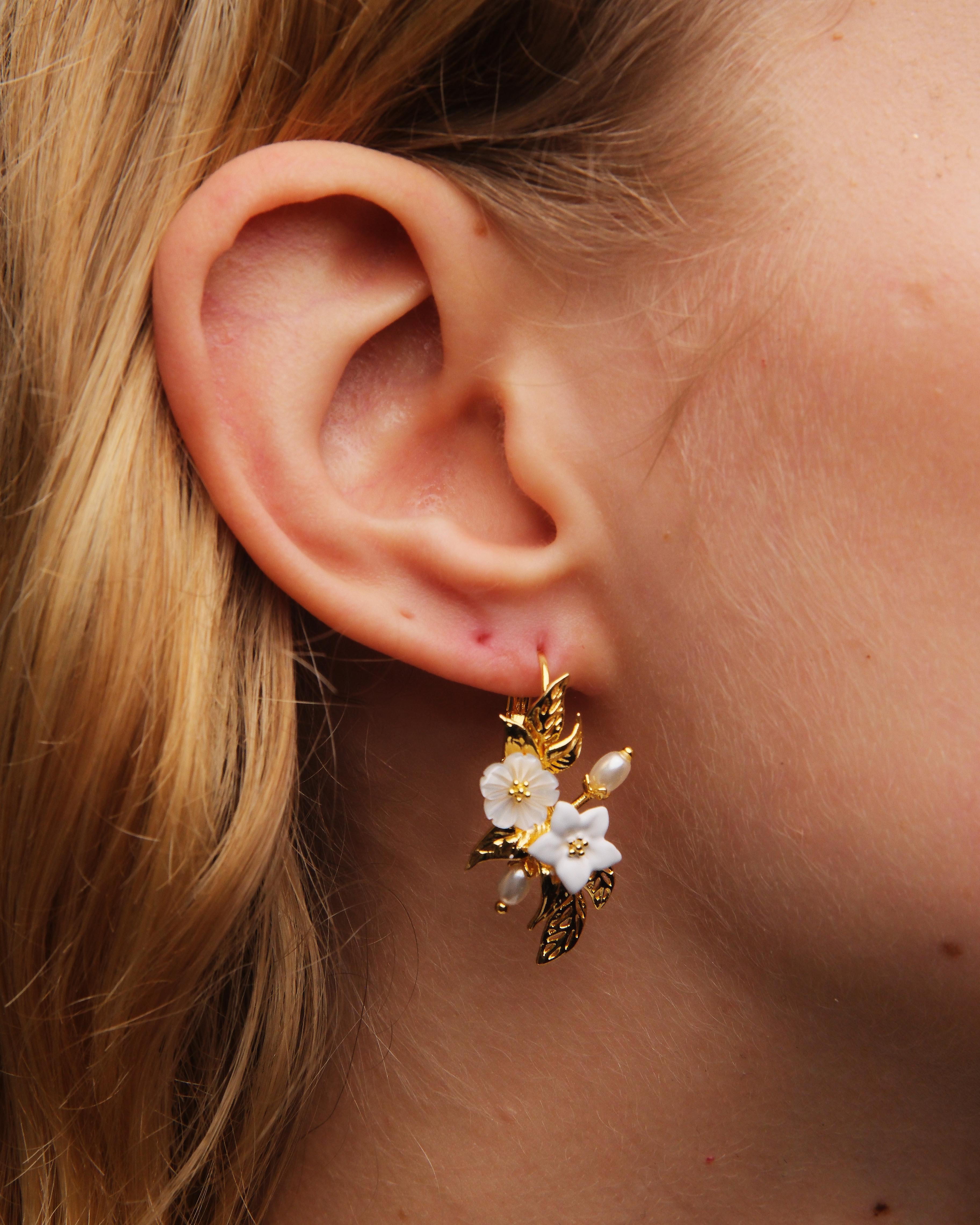 White jasmine and gold-plated leaves sleeper earrings