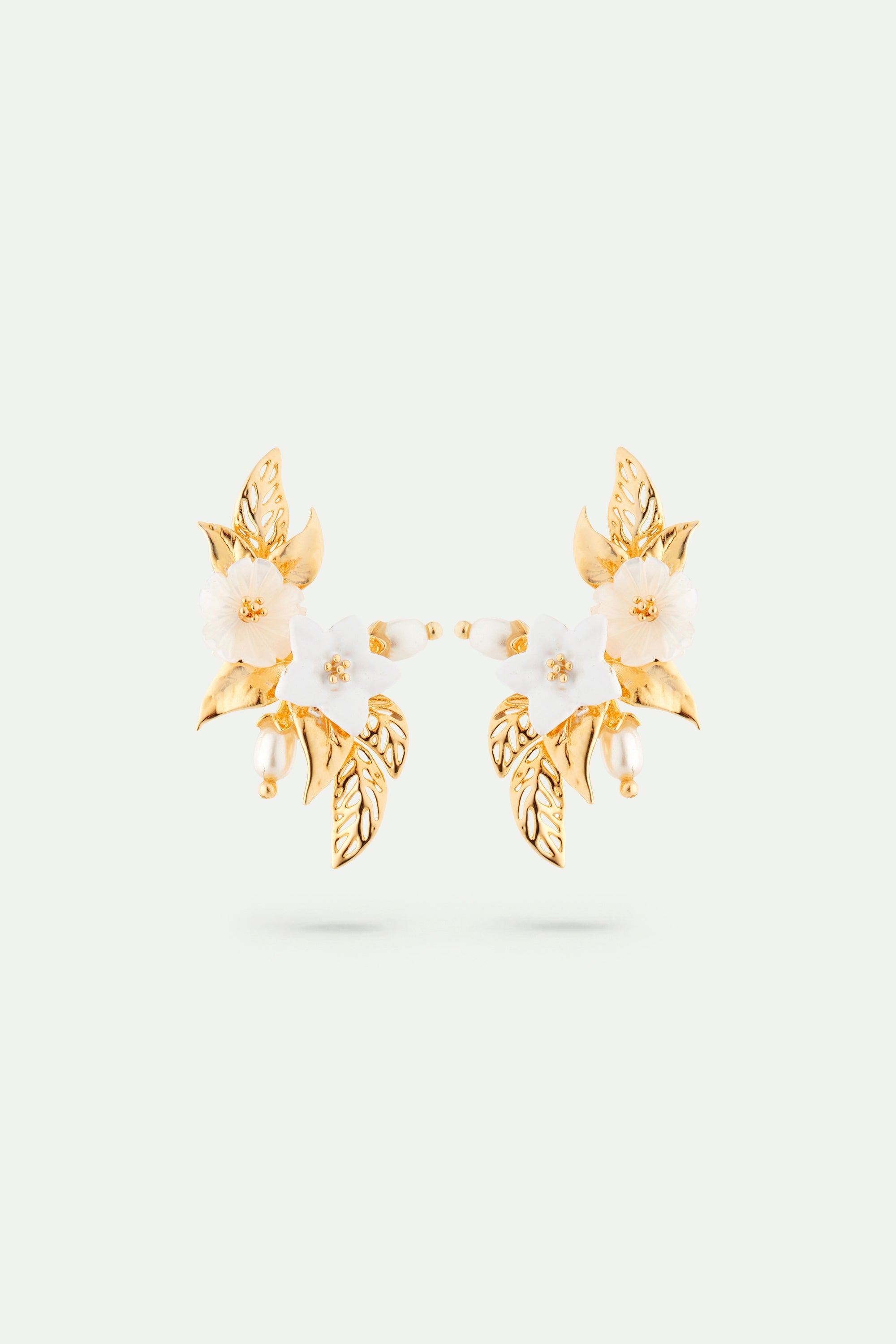 White jasmine and gold-plated leaves earrings