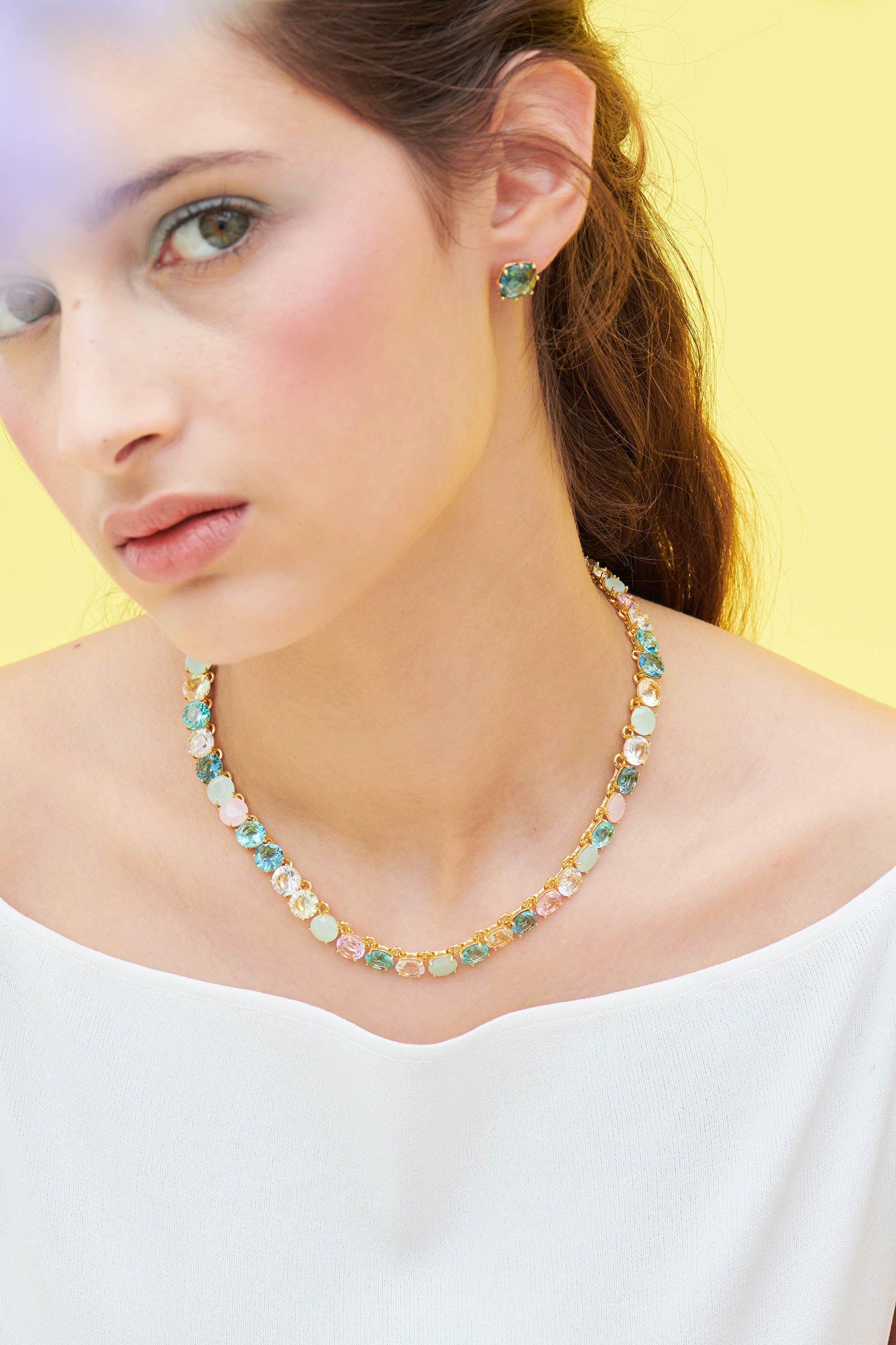 La Diamantine Acqua Azzura Round Stones Choker Necklace
